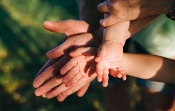 Εκδήλωση με τίτλο «Σχολείο και Οικογένεια στη Σύγχρονη Πραγματικότητα» στον Δήμο Βάρης-Βούλας-Βουλιαγμένης