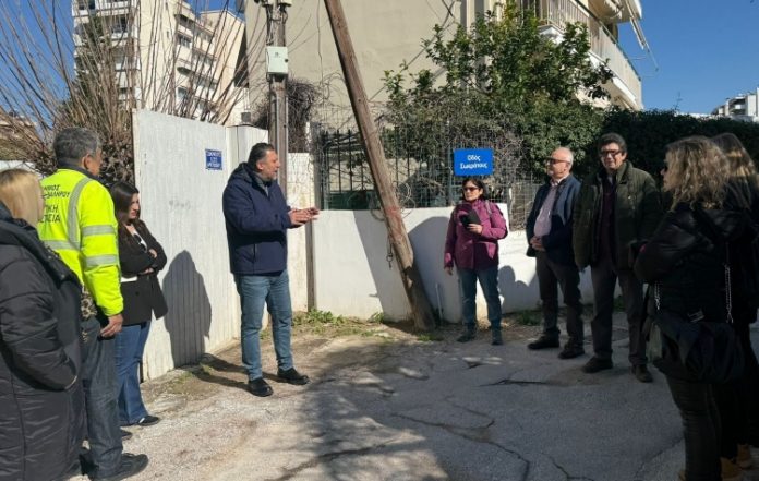 Αυτοψία στο Ρέμα της Πικροδάφνης από το Δήμο Παλαιού Φαλήρου και την Περιφέρεια Αττικής