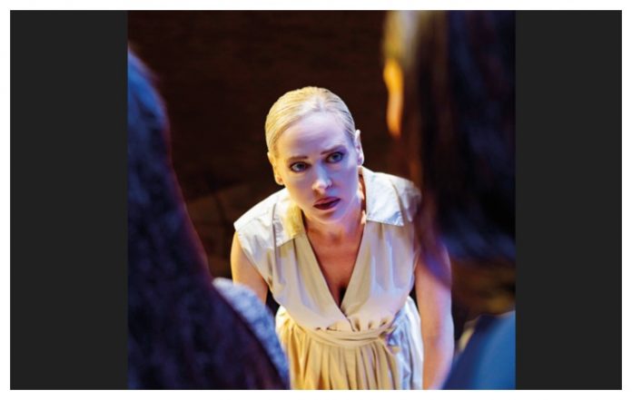 Συνέντευξη της ηθοποιού στην εφημερίδα ΑΜΑΡΥΣΙΑ και στην Κατερίνα Φραγκουλάκη