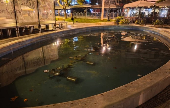 Καλλιθέα: Παιδί δύο ετών ανασύρθηκε χωρίς τις αισθήσεις του από σιντριβάνι - Νοσηλεύεται σε κρίσιμη κατάσταση στην ΜΕΘ 