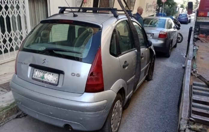 Νέες απομακρύνσεις εγκαταλελειμμένων ΙΧ στα Άνω Ιλίσια