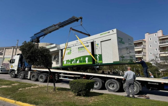 Σκληρή απάντηση Κονδύλη σε «νονούς» και «αφεντικά» για τα σημεία ανταποδοτικής ανακύκλωσης