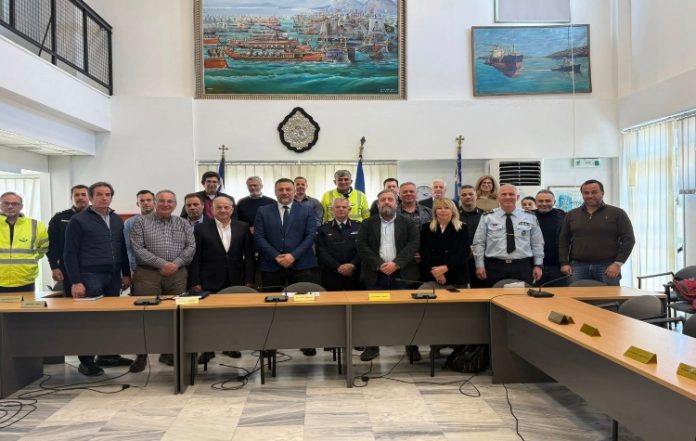 Συνάντηση Φωστηρόπουλου με στελέχη του υπ. Προστασίας του Πολίτη