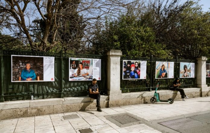 «The Hope Brigade»: 20 πορτρέτα ξεχωριστών γυναικών στην Περίμετρο του Εθνικού Κήπου