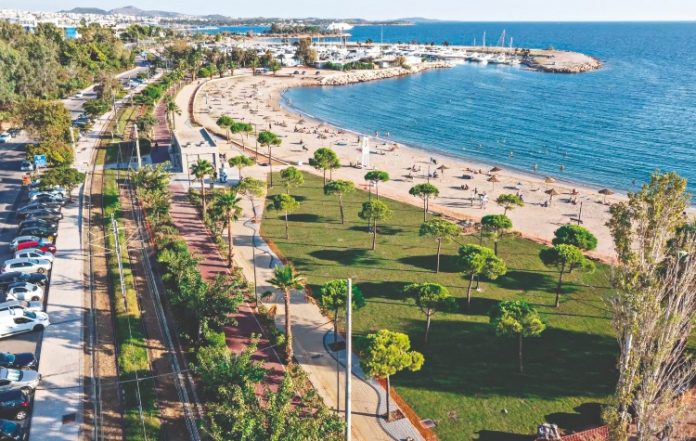 Η νέα δυναμική της παραλιακής και ο ρόλος της Γλυφάδας