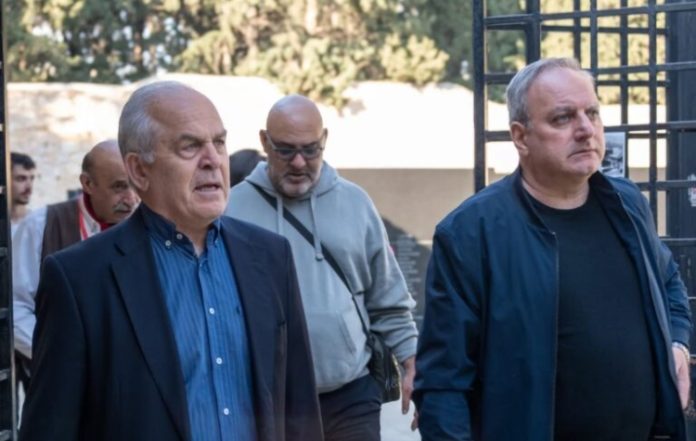 Στο Σκοπευτήριο Καισαριανής ο γ.γ. του ΑΚΕΛ – Κατάθεση στεφάνου