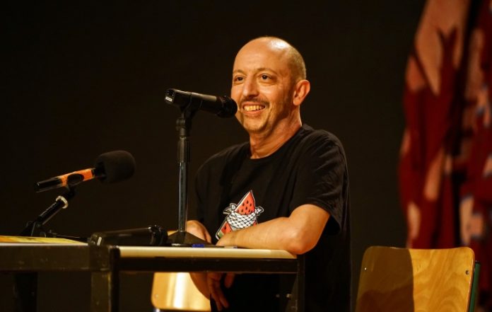 Γιάννης Μπρούζος: Ο άνθρωπος που μας έμαθε τι πραγματικά αξίζει