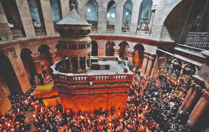 Ανάσταση: Δεύτε λάβετε φως…