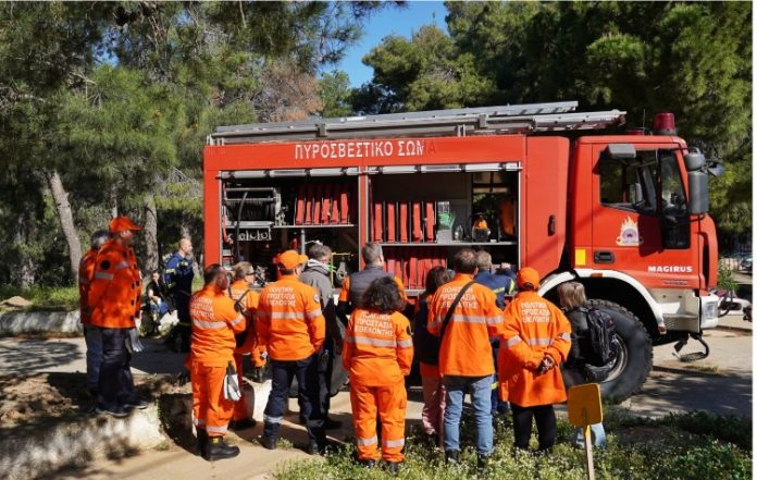 Ειδικευμένη εκπαίδευση για την ομάδα εθελοντών Πολιτικής Προστασίας του Δήμου Αλίμου