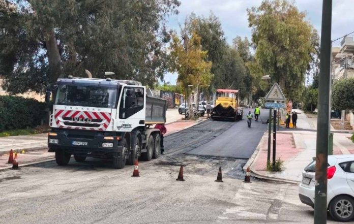 Άλιμος: Σε εξέλιξη το «λίφτινγκ» στους δρόμους της πόλης