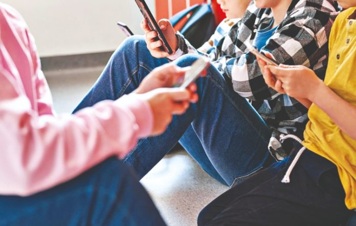 Social Media: Αναπάντητες «κλήσεις»