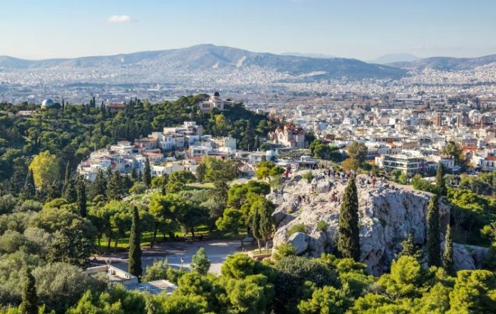 Ξενάγηση στα μυστικά του Φιλοπάππου με τον Επιμορφωτικό Σύλλογο Βάρης