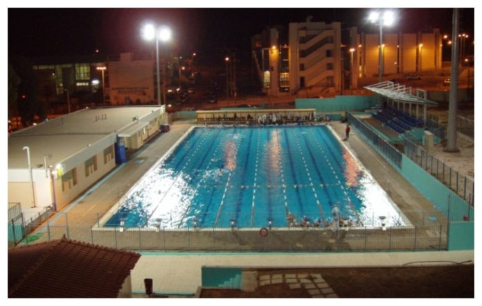 λόγω του επικαιροποιημένου έκτακτου δελτίου επικίνδυνων καιρικών φαινομένων και των ιδιαίτερων συνθηκών που δημιουργεί η μεταφορά αφρικανικής σκόνης, το Ανοιχτό Δημοτικό Κολυμβητήριο της περιοχής, απαιτείται να παραμείνει κλειστό σήμερα