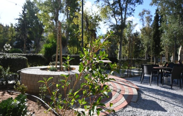 Πρωτομαγιά: Κλειστά τα καταστήματα «Κοτοπούλας» και «Ξύλινα»