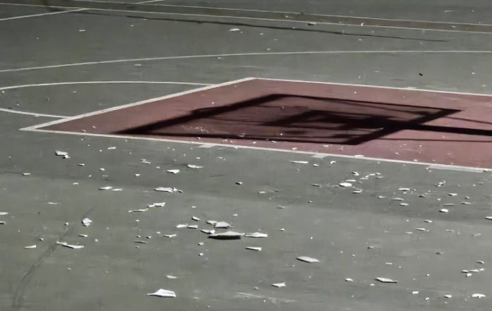 Βανδαλισμοί στο 6ο Δημοτικό - Άγνωστοι έσπασαν πιάτα στο προαύλιο