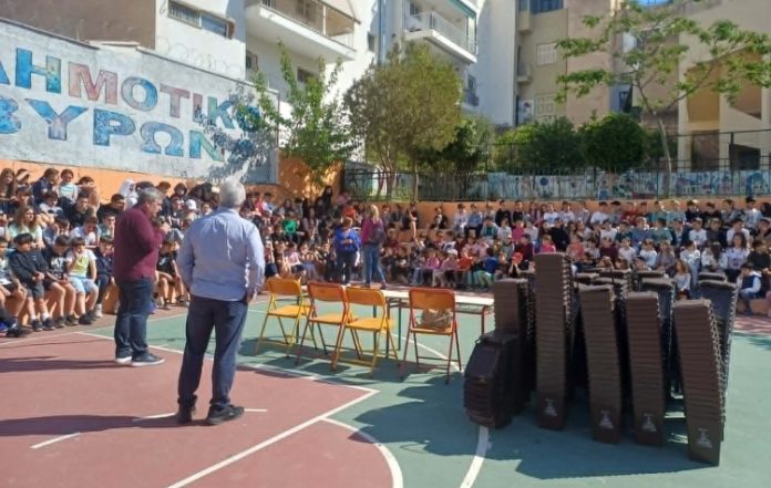 Εκστρατεία ανακύκλωσης στα σχολεία με οικιακά καδάκια