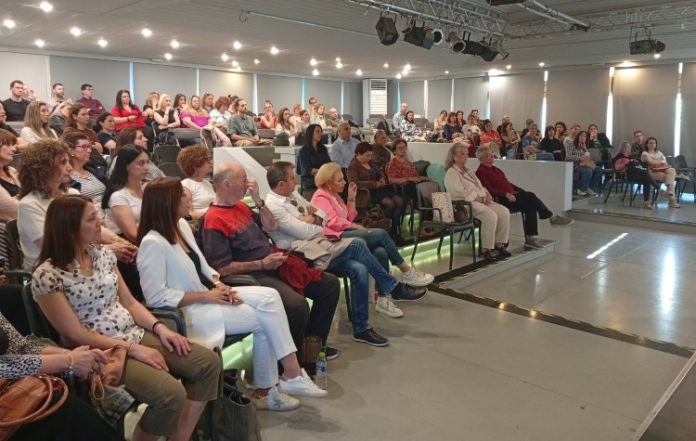 «Όρια με Αγάπη»: Εκδήλωση για τη γονεϊκότητα στη Νέα Σμύρνη με στόχο πιο συνειδητούς γονείς