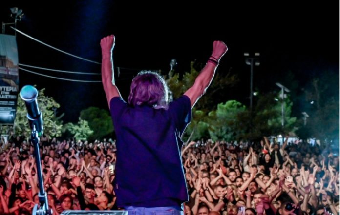 Μαθητικό Φεστιβάλ της ΚΝΕ στην κεντρική πλατεία Ηλιούπολης