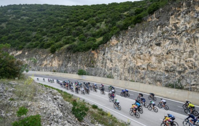ΒΒΒ: Οι ποδηλάτες του ΔΕΗ Tour στην παραλιακή ζώνη την Κυριακή 10/5