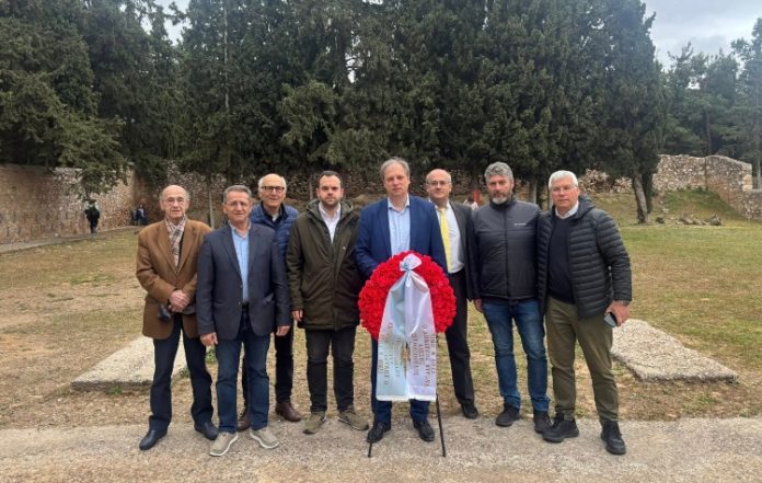Στο Σκοπευτήριο Καισαριανής ο Αλ. Σωτηρόπουλος - Κατάθεση στεφάνου προς τιμήν των 200